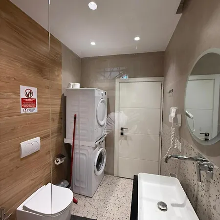 Downtown Apart-hotel